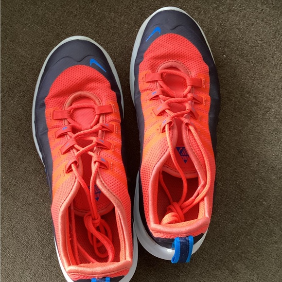 Nike Air Max - Picture 1 of 3